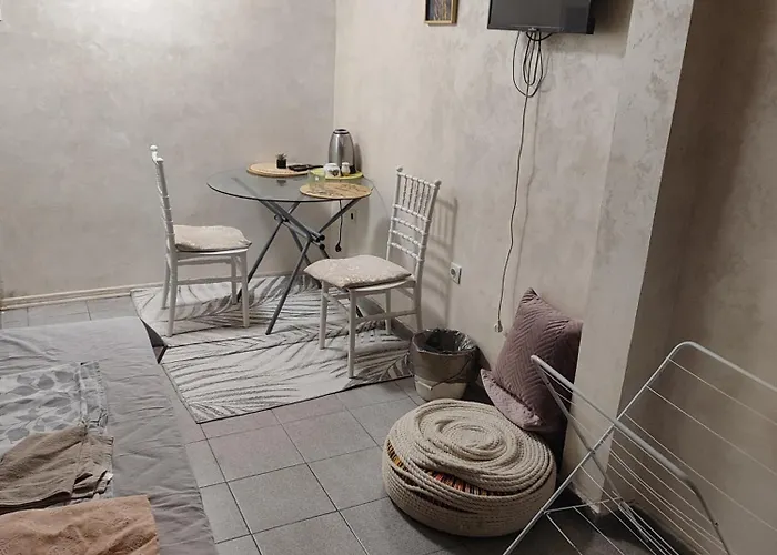 Apartment паритон партер